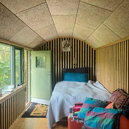 Gorgeous Summer House Near Liseleje *